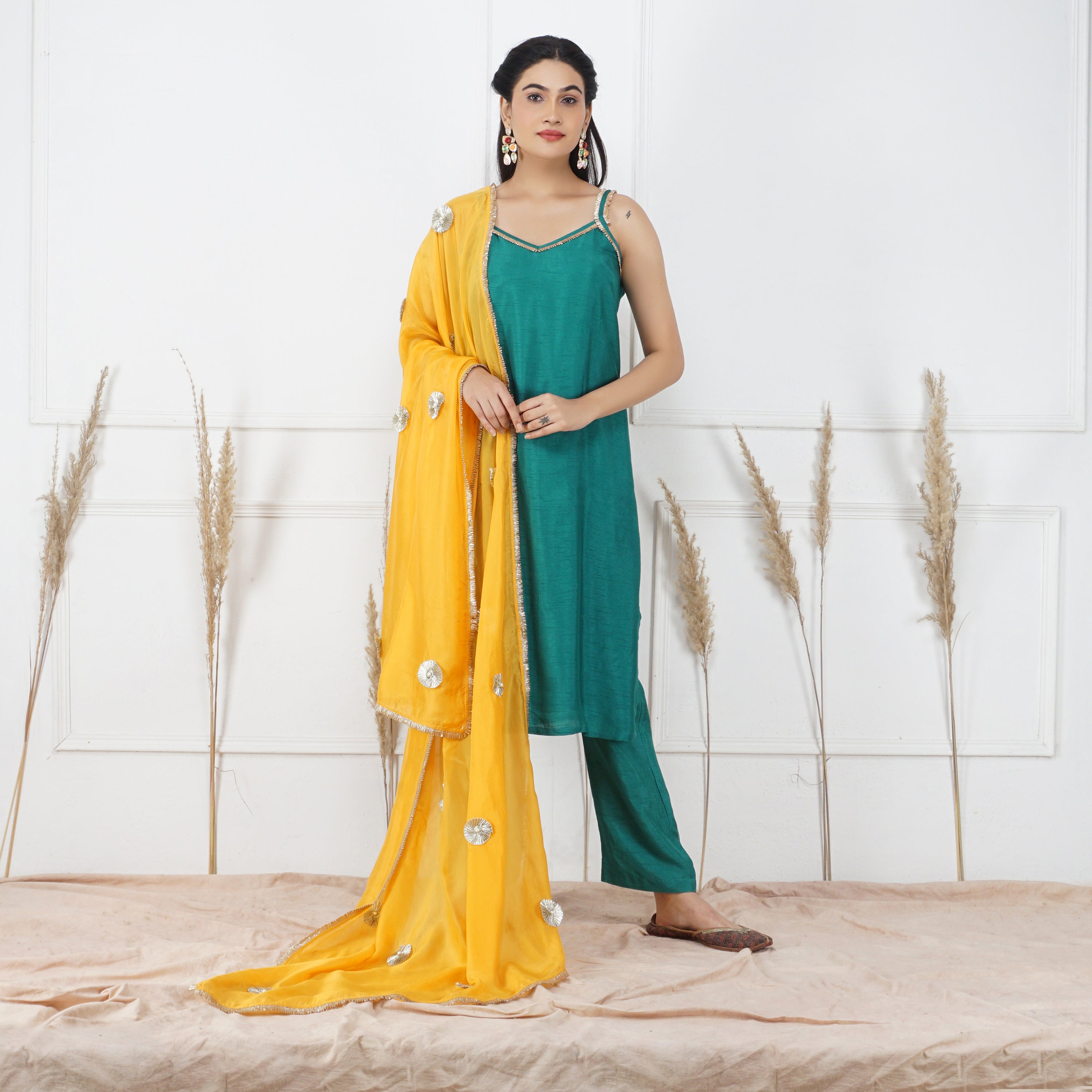 Women's Ethnic Style Silk Blend Kurta Set