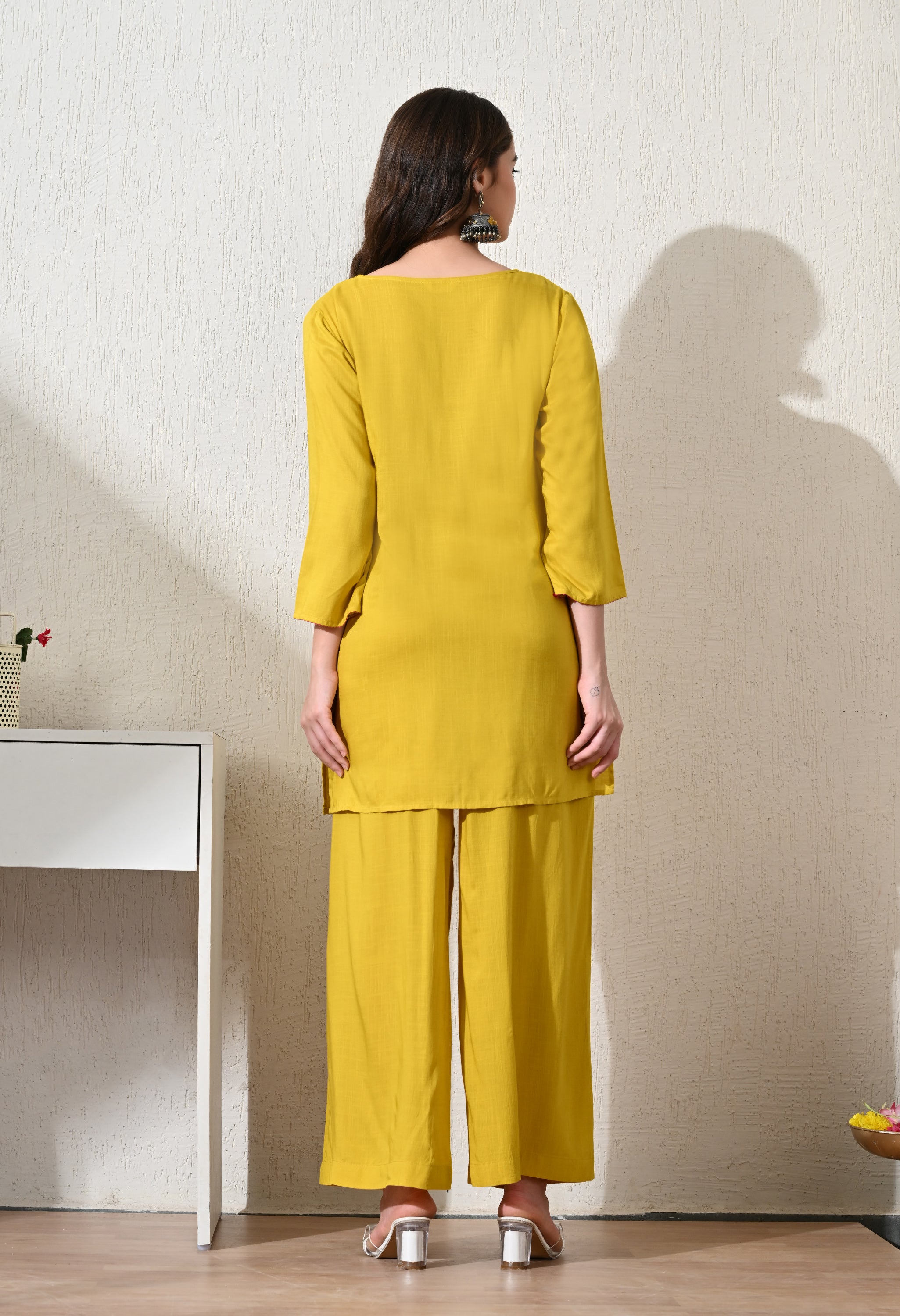 YELOW BITE REYON KURTA SET