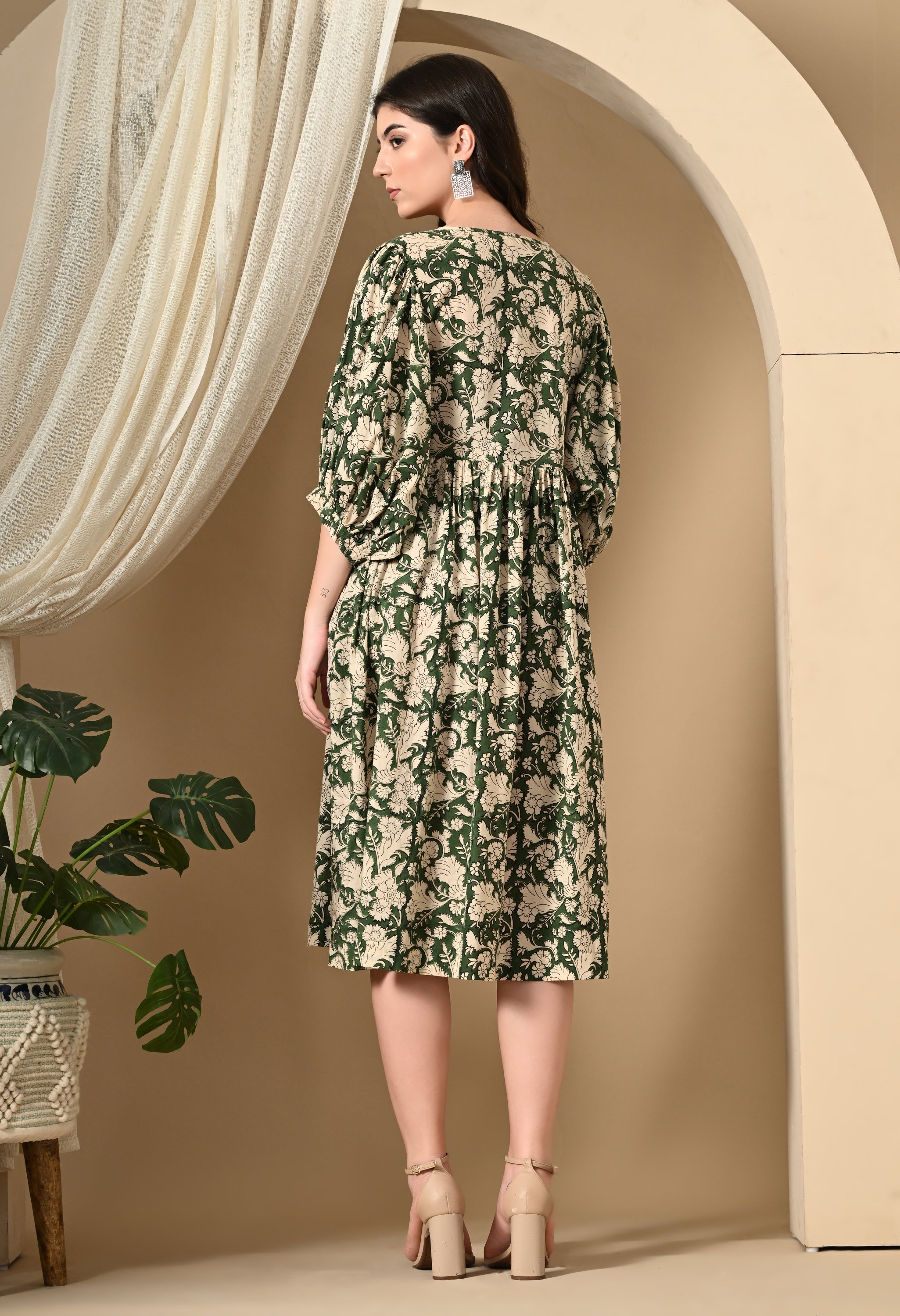 KIVI HANDBLOCK DRESS