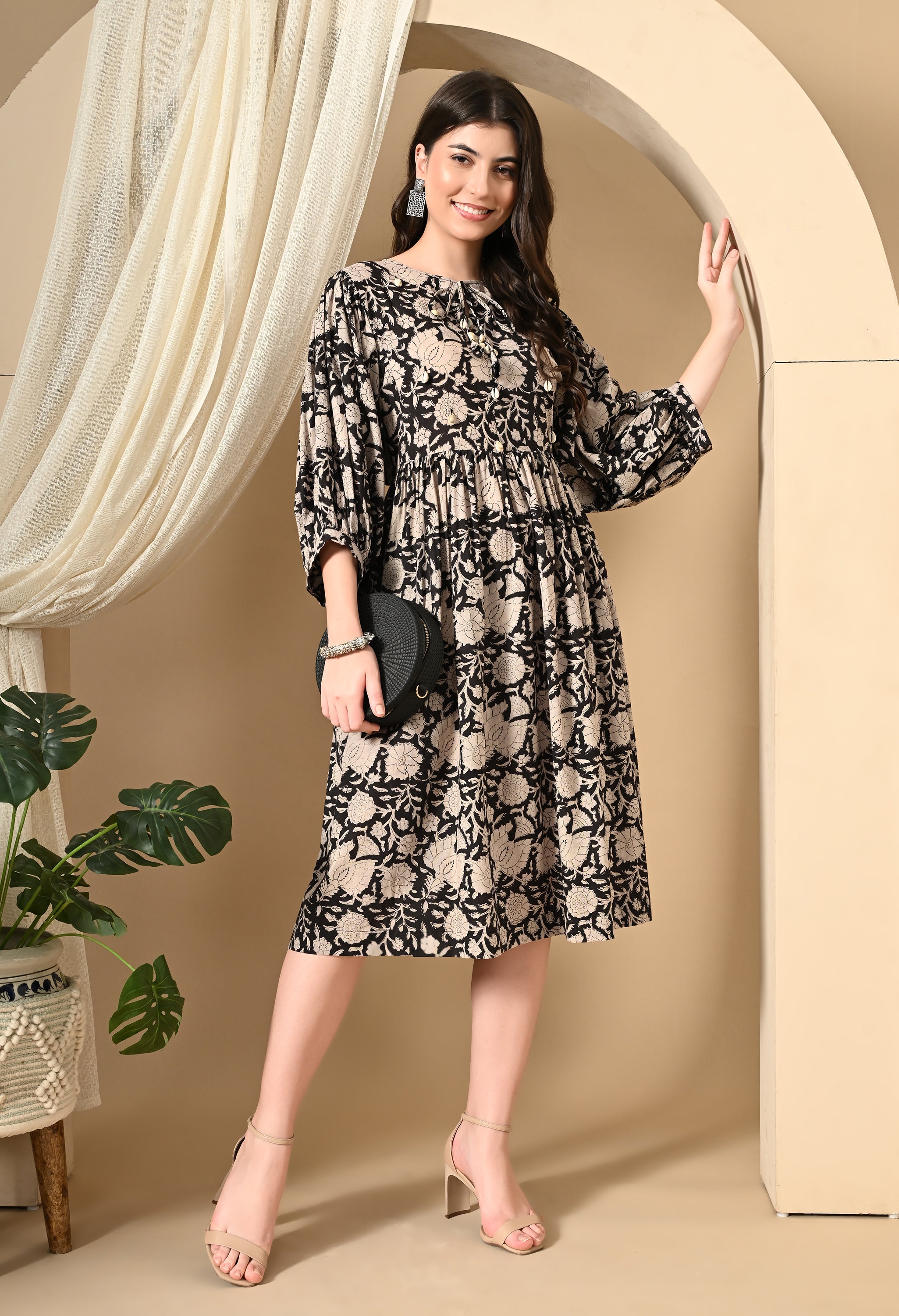 BLACK HANDBLOCK DRESS