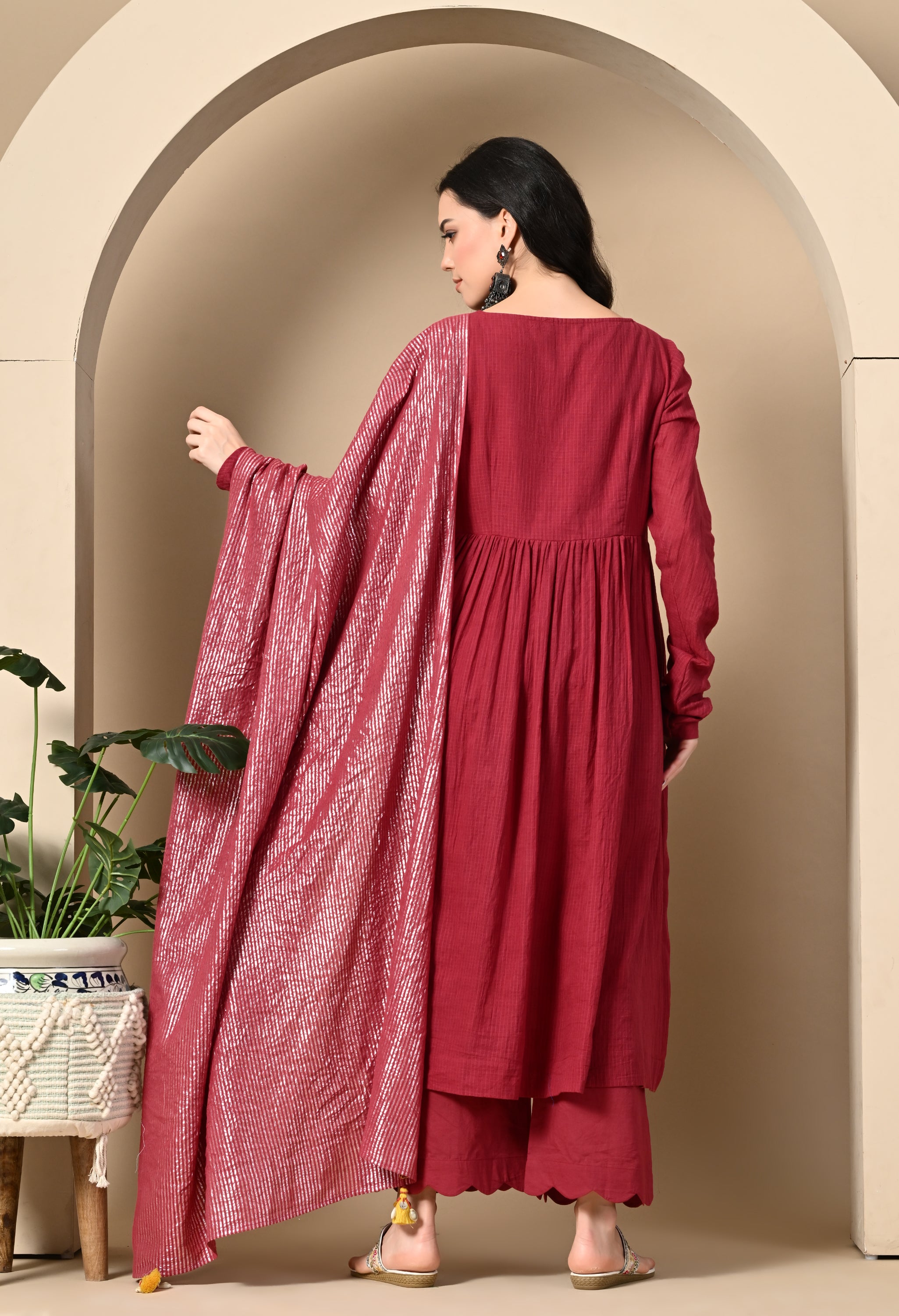 RED BERRY DORIYA KURTA SET