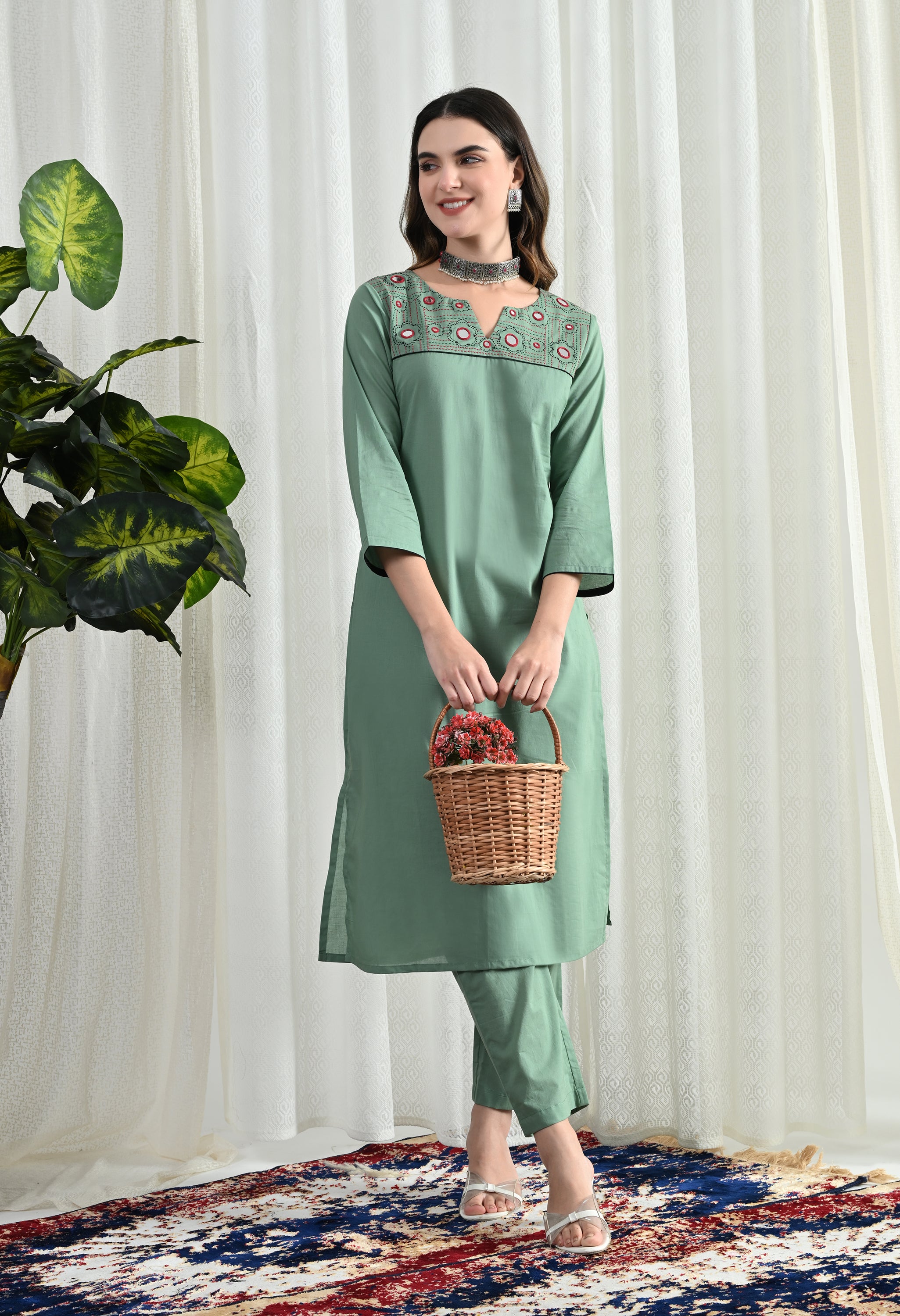 MIRROR KANTHA KURTA SET