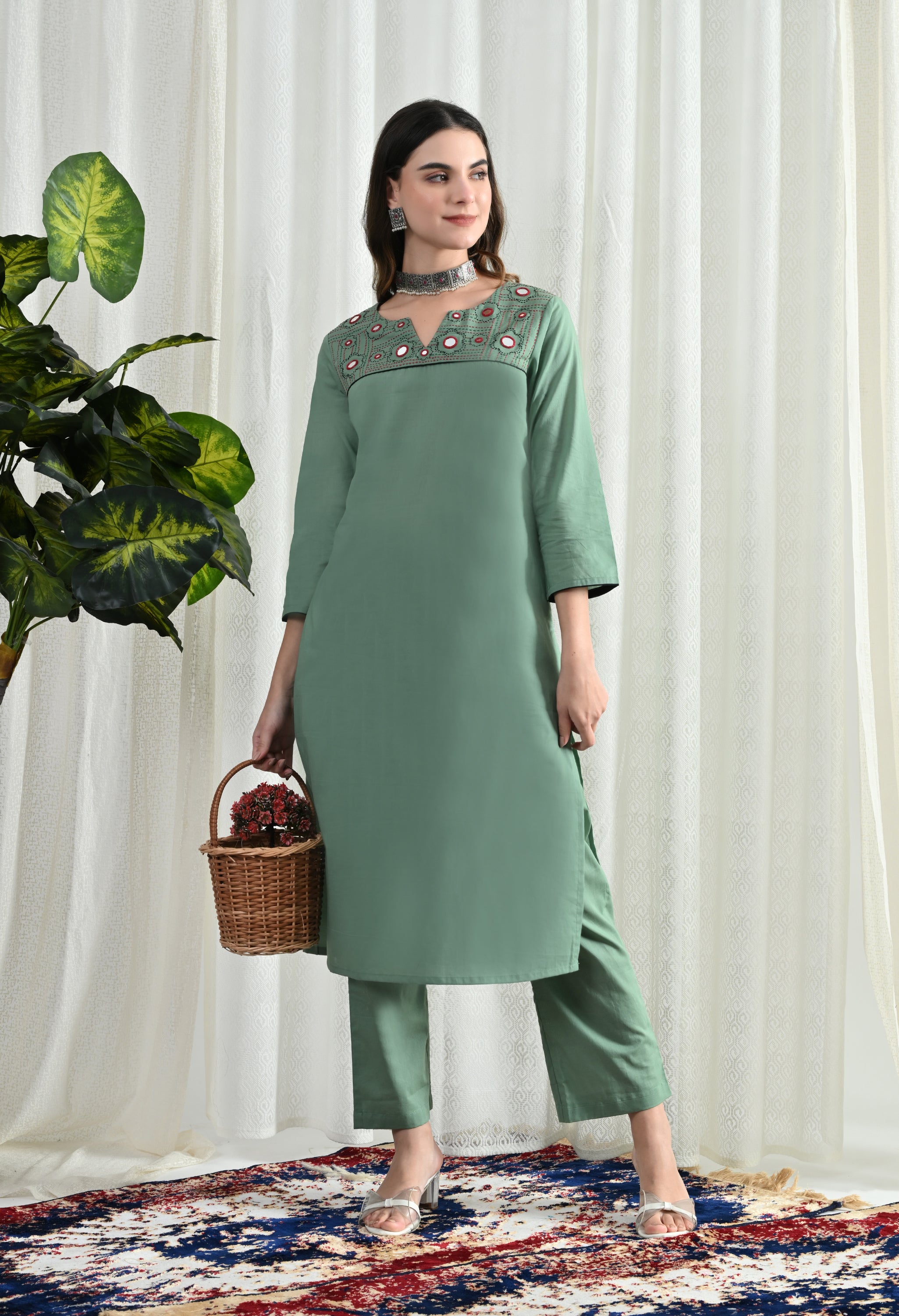 MIRROR KANTHA KURTA SET