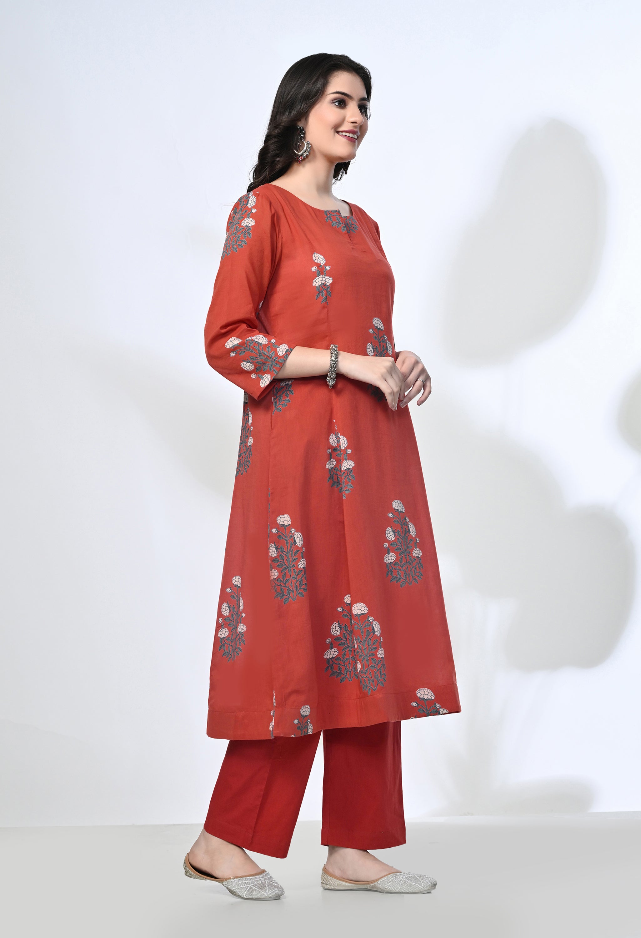 BELLBUTTA HANDBLOCK KURTA SET