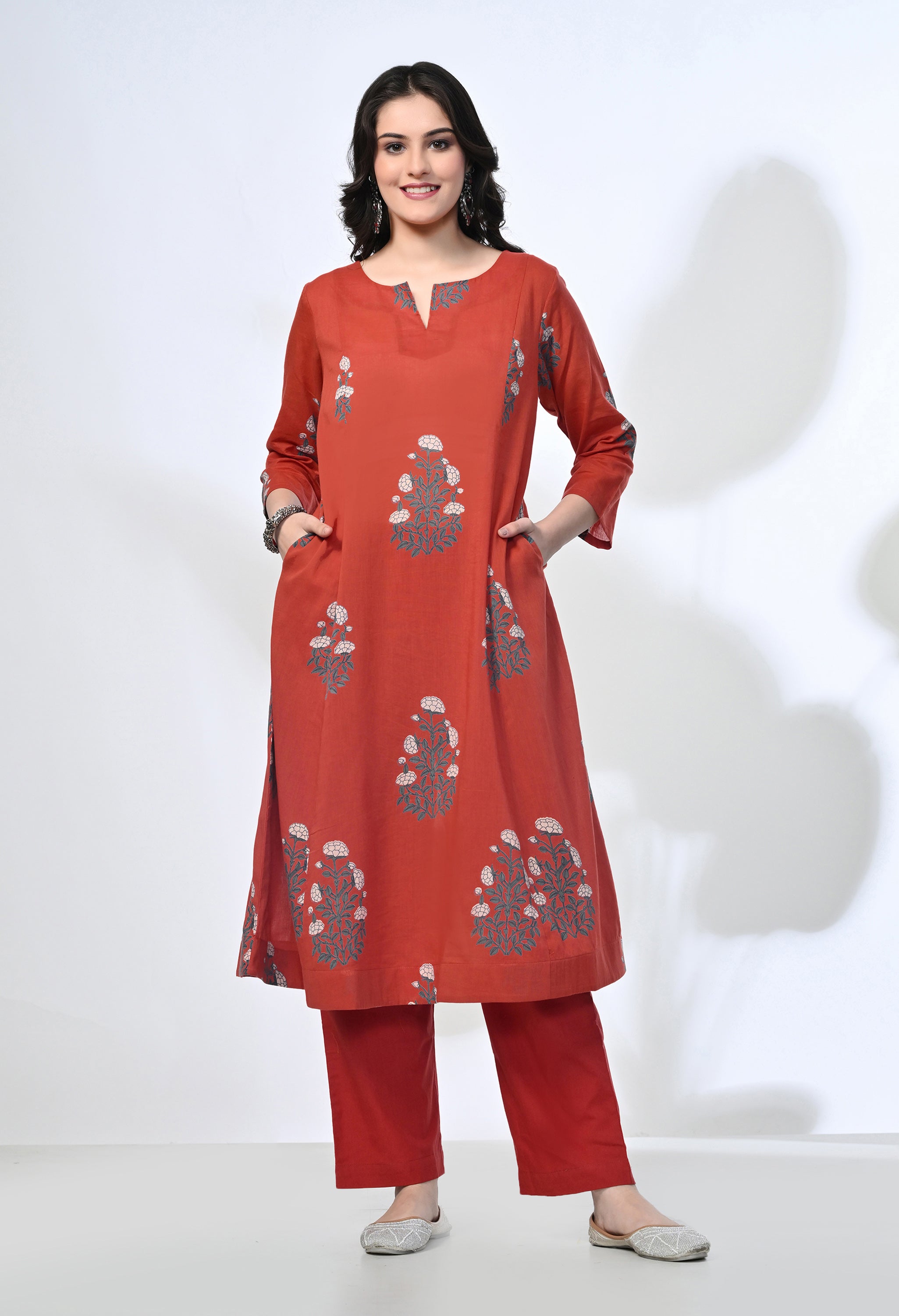 BELLBUTTA HANDBLOCK KURTA SET