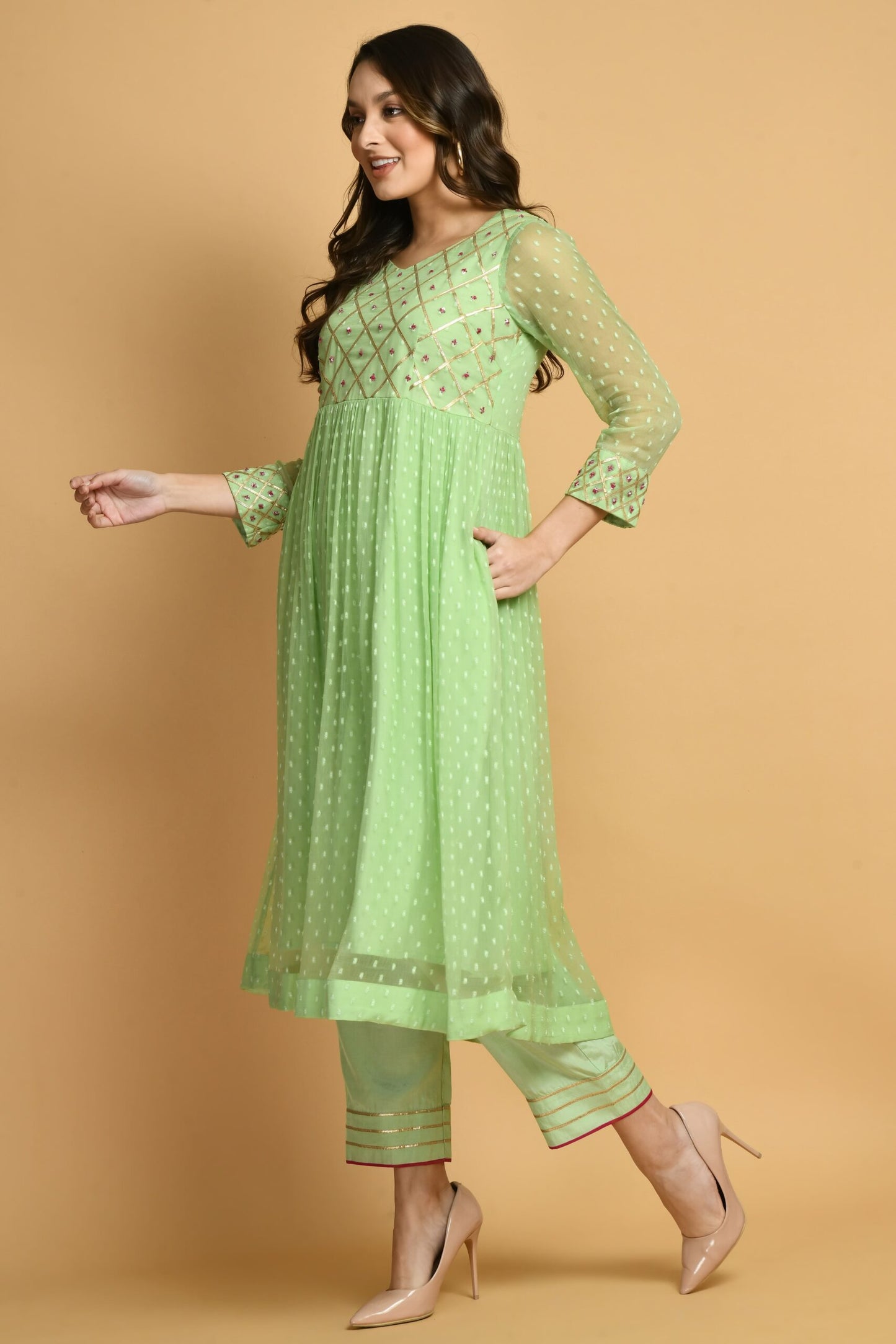 Green Kashida Kurta Set | Women Green Kurta Sets online