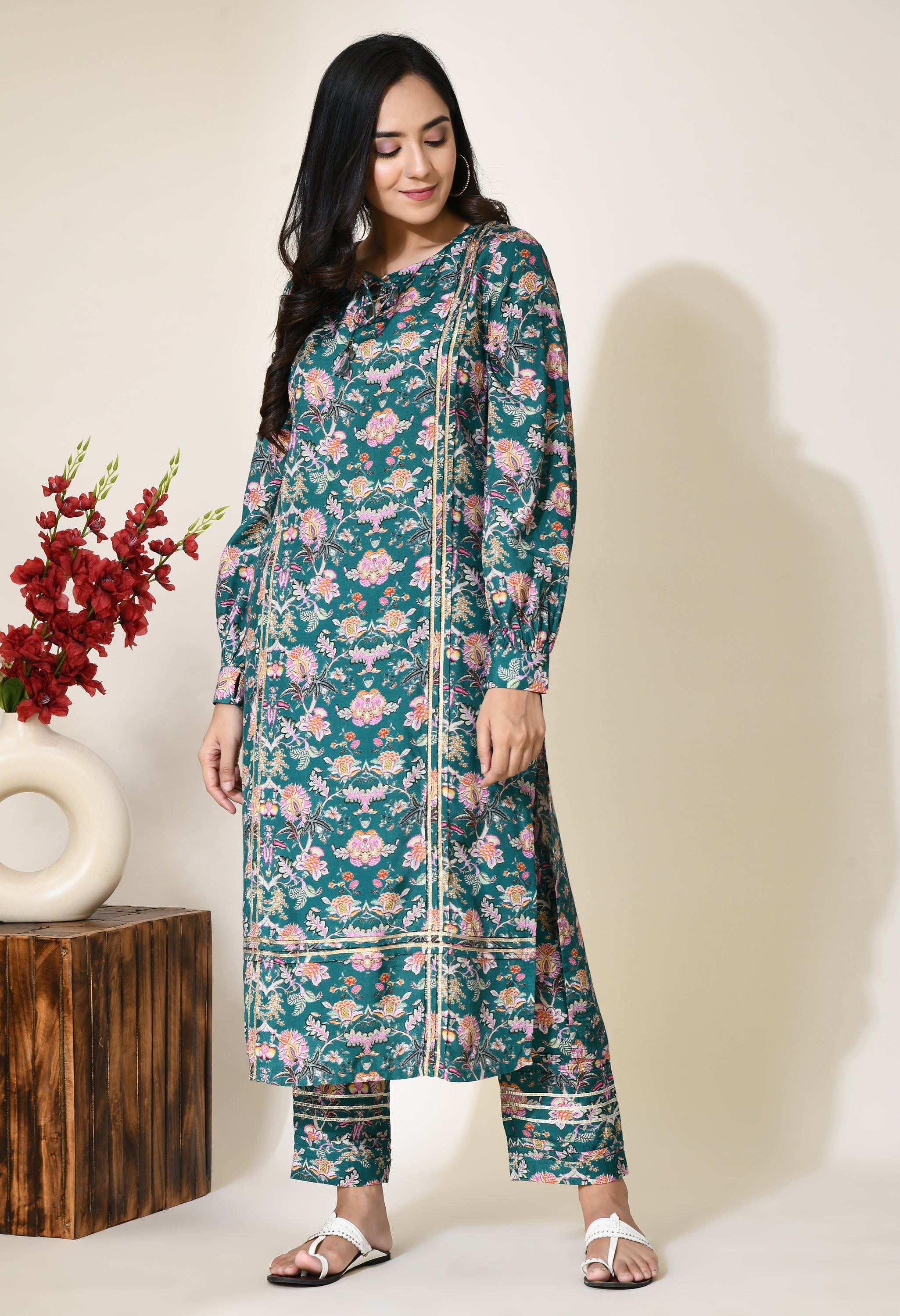 Hansika Gotapatti Kurta Set | Gota Patti Suit Online