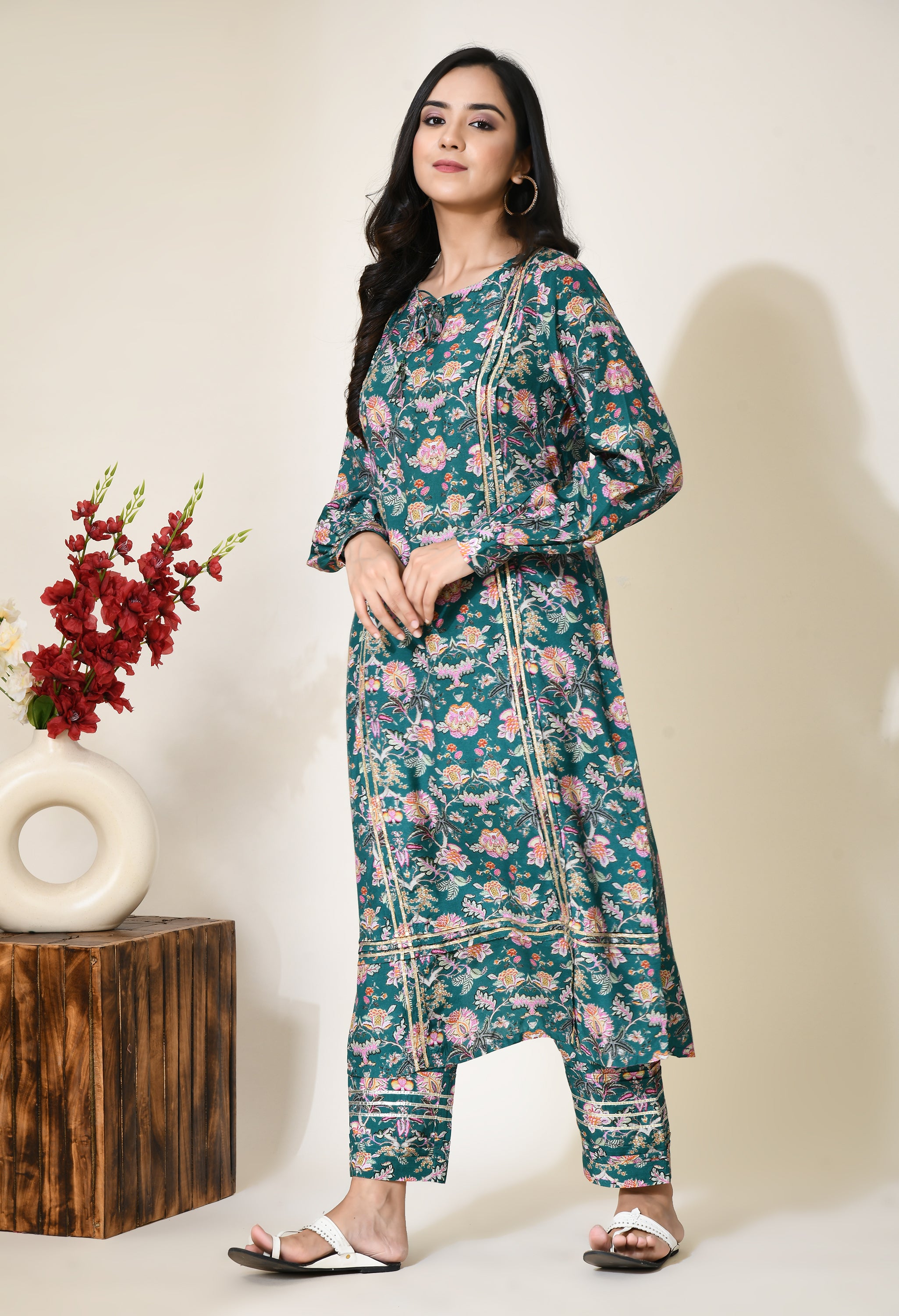 Hansika Gotapatti Kurta Set | Gota Patti Suit Online
