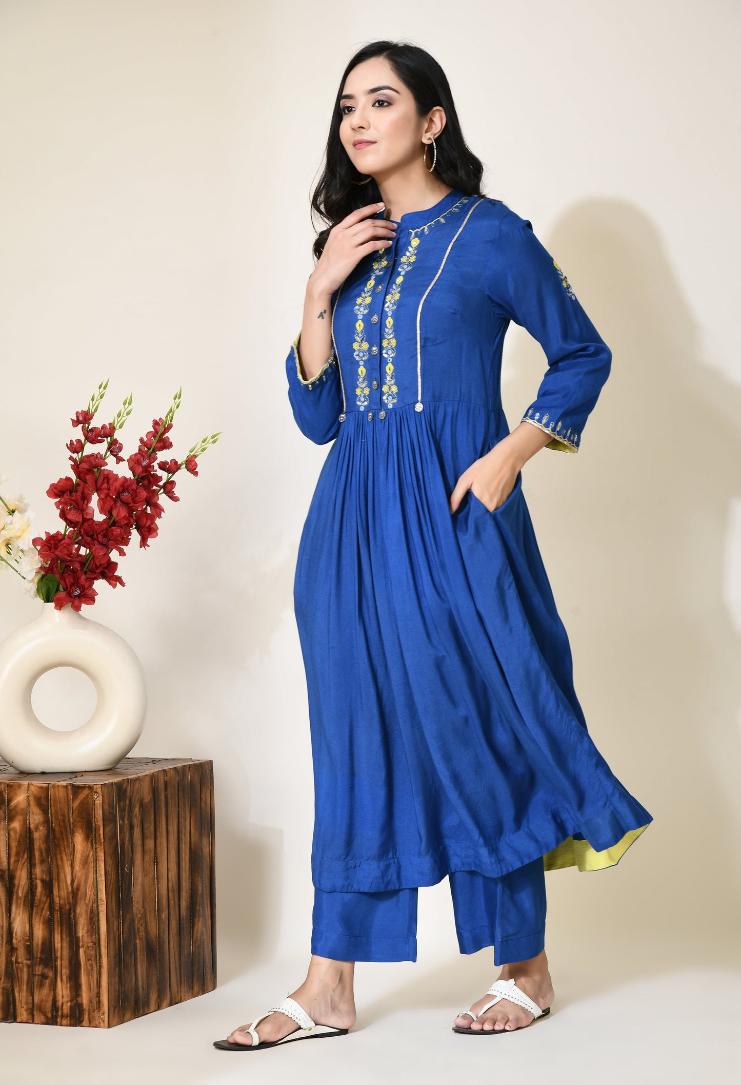 Sitar Handembroidery Kurta Set | Embroidered Kurtas Sets for Women